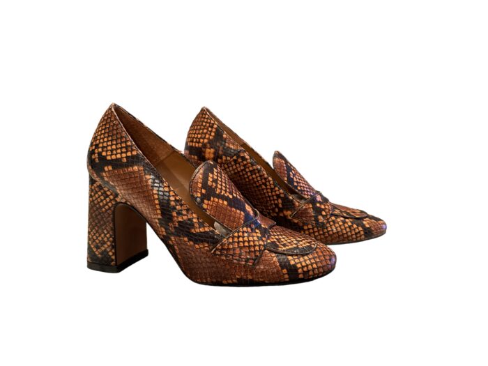 3557 Bianca Di Scarpe 37 IT