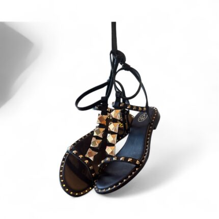 Ash Sandali numero 38