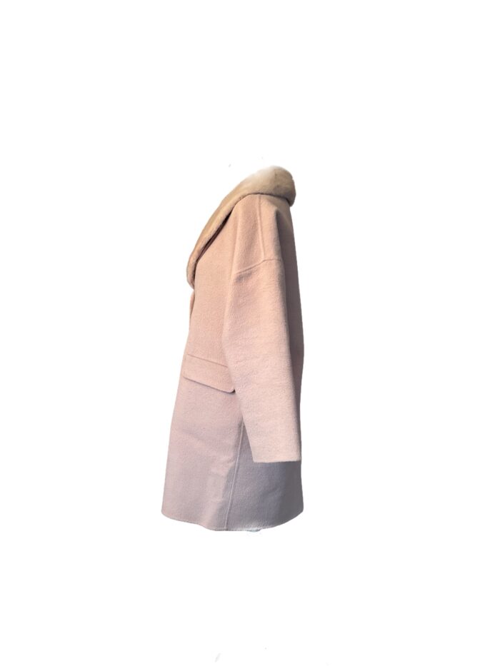 Cappotto P.A.R.O.S.H. Handmade Rosa Cipria in 100% Lana con Collo in Pelliccia